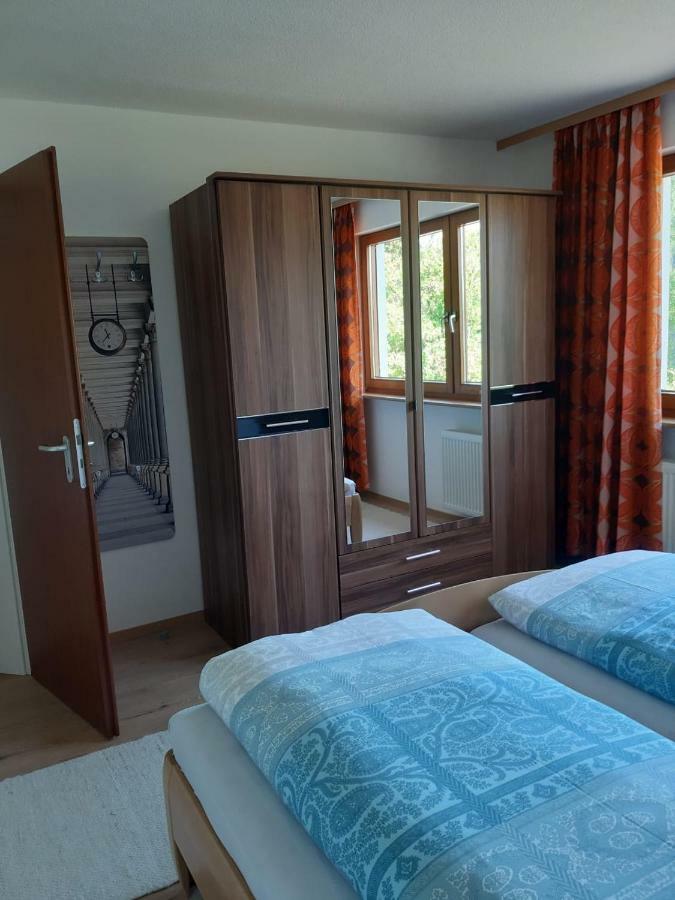 Ferienwohnung Viktoria Lenzkirch Luaran gambar