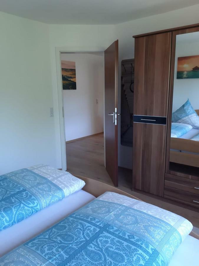 Ferienwohnung Viktoria Lenzkirch Luaran gambar